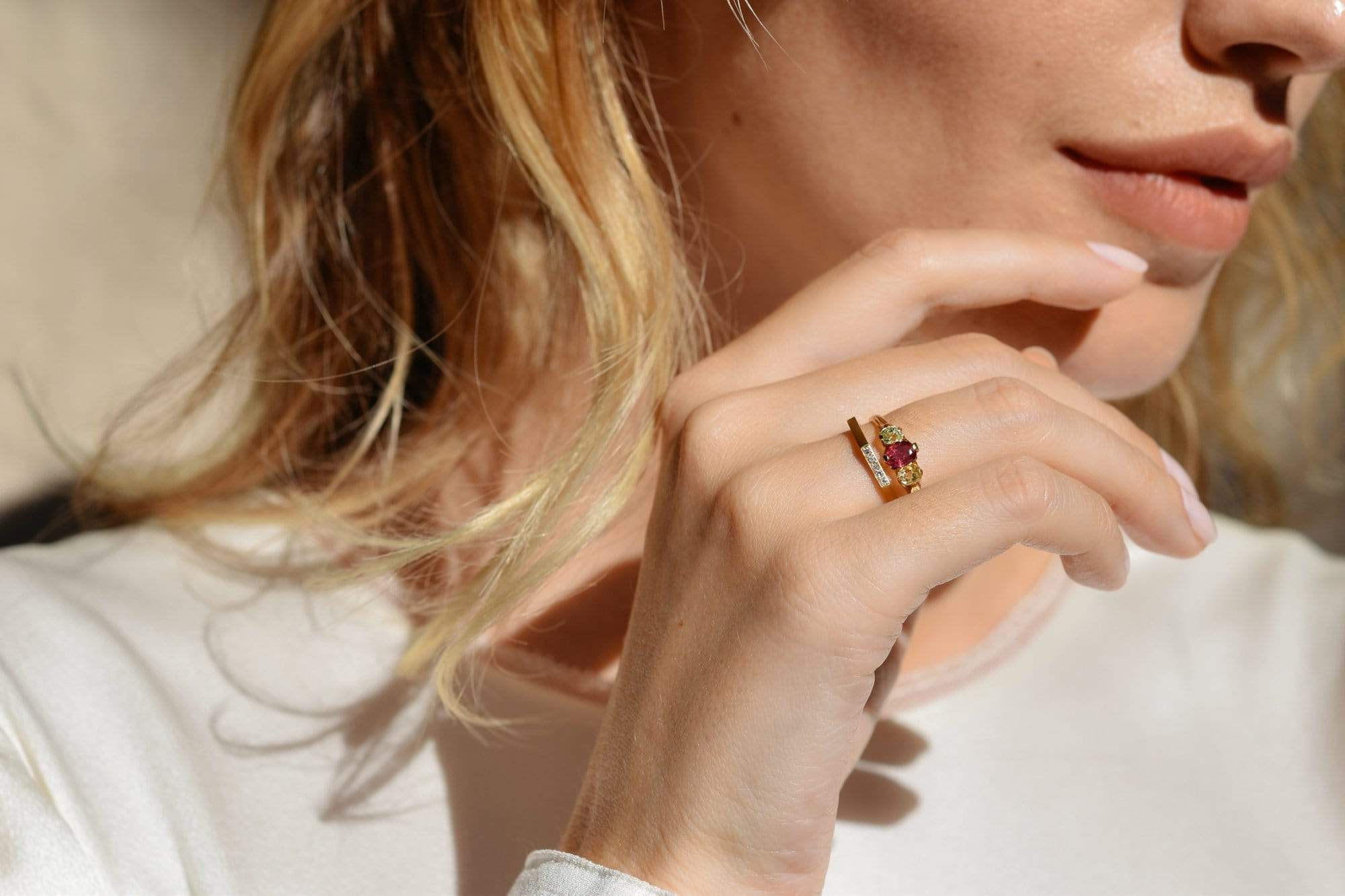 Victorian Ruby and Yellow Diamond Three-Stone Engagement Ring - Image 5