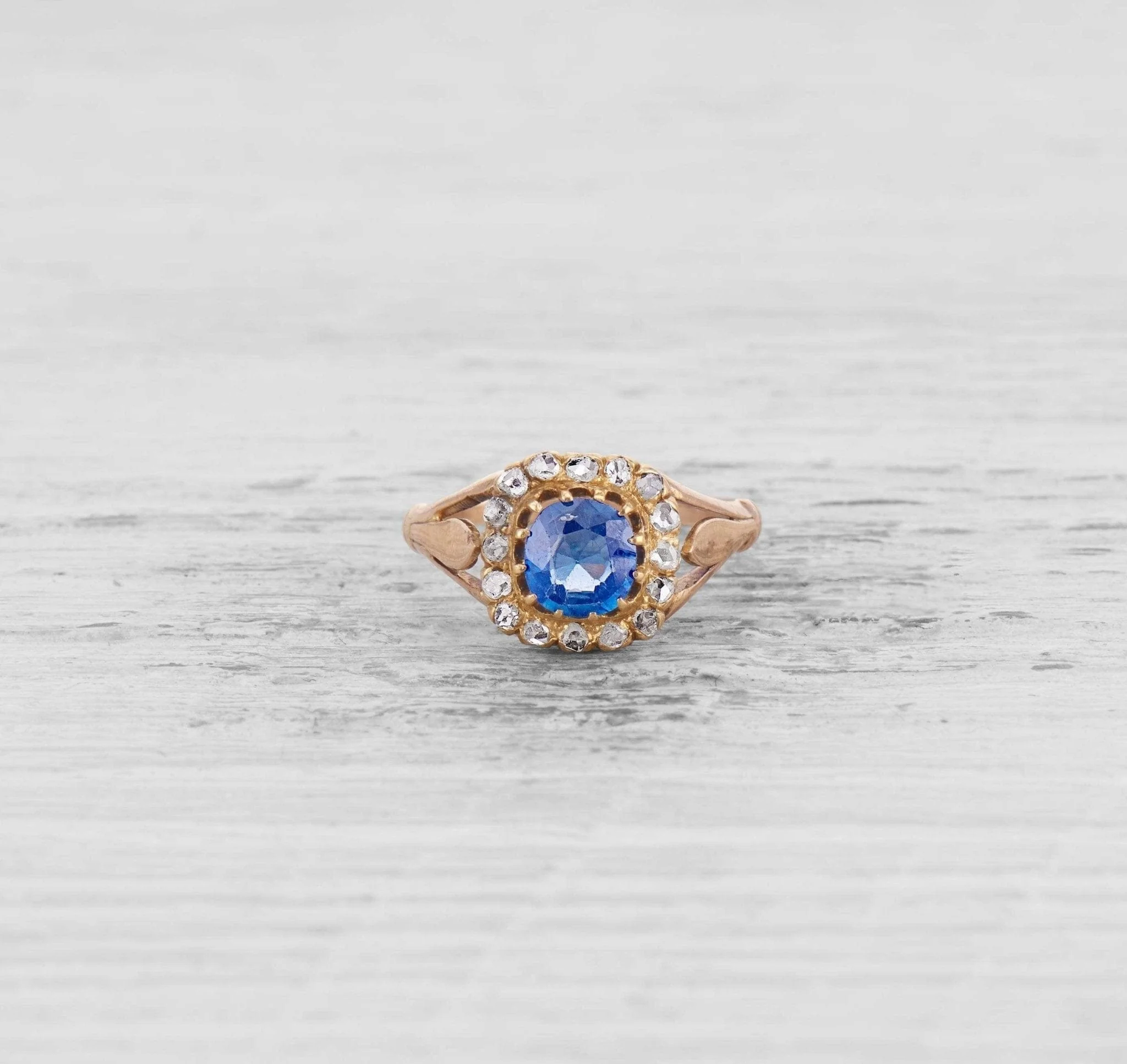 VICTORIAN SAPPHIRE AND DIAMOND ENGAGEMENT RING - Image 2