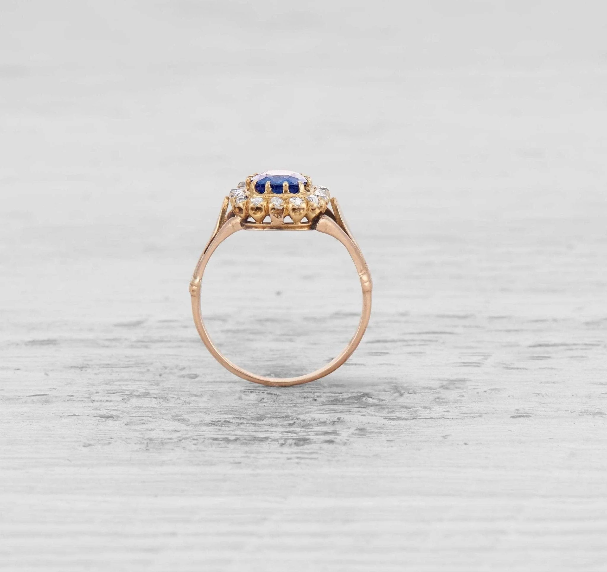 VICTORIAN SAPPHIRE AND DIAMOND ENGAGEMENT RING - Image 3