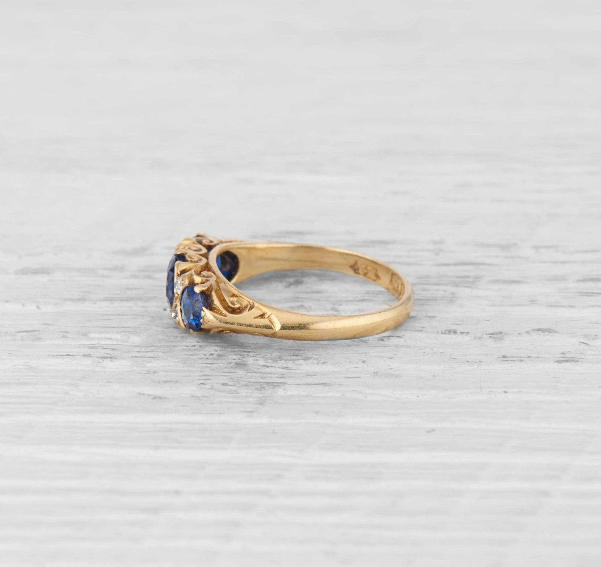 Victorian Sapphire and Diamond Ring - Image 3