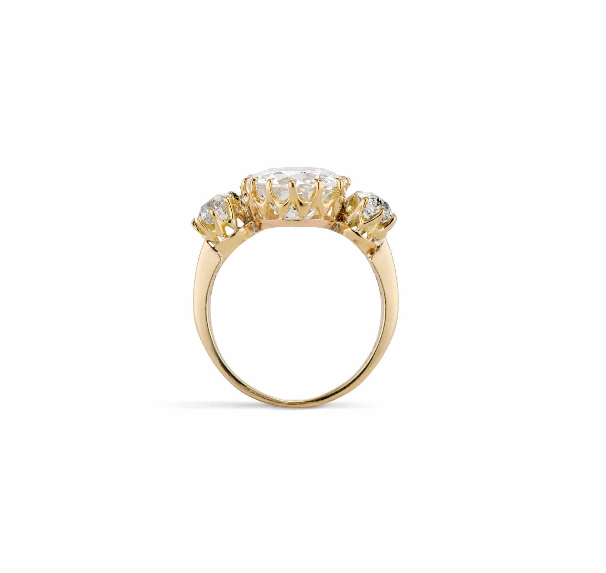 Victorian 3.04 Carat Three-Stone Old European Diamond and Gold Ring - Image 4