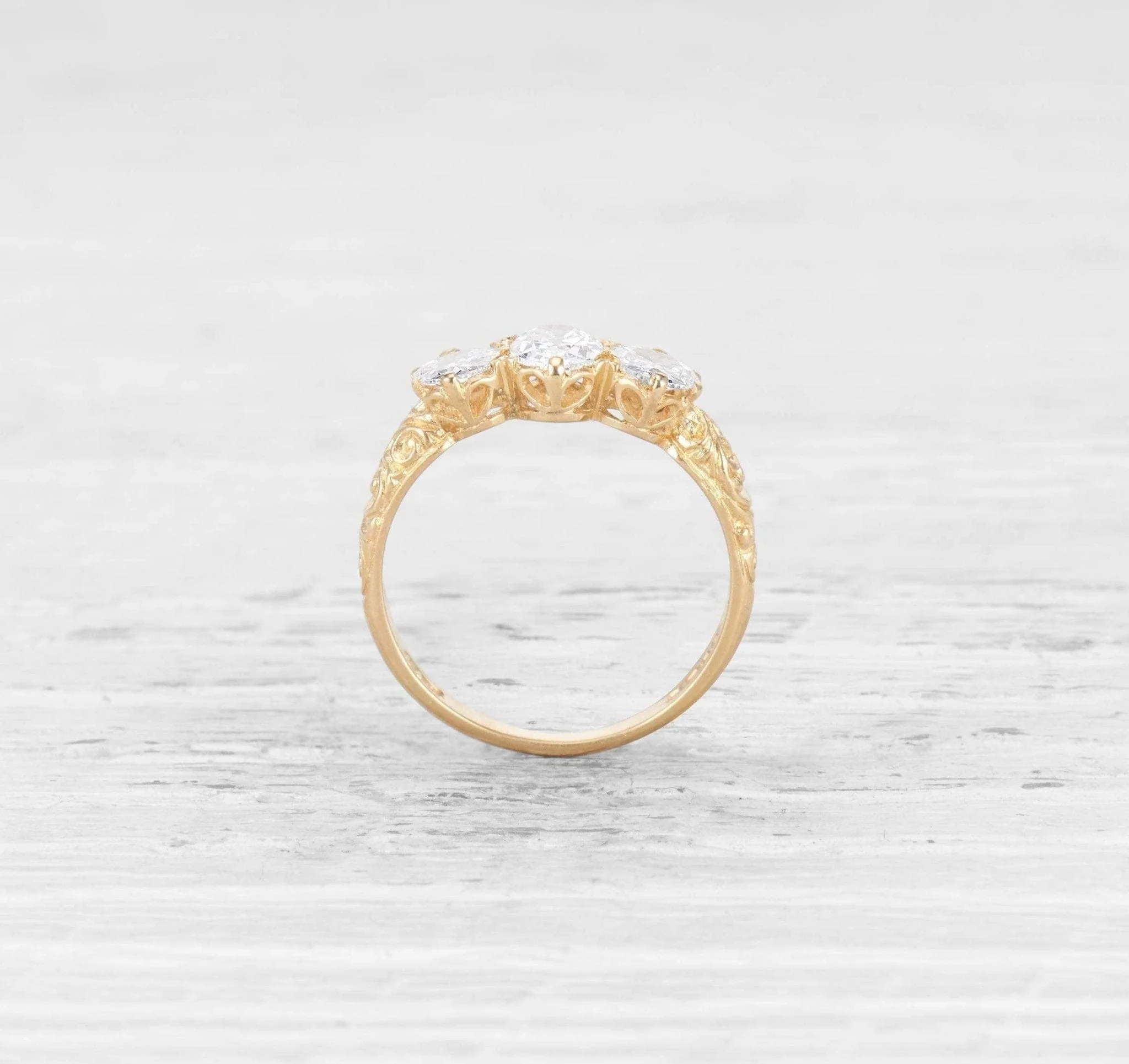 VICTORIAN THREE STONE DIAMOND ENGAGEMENT RING - Image 4