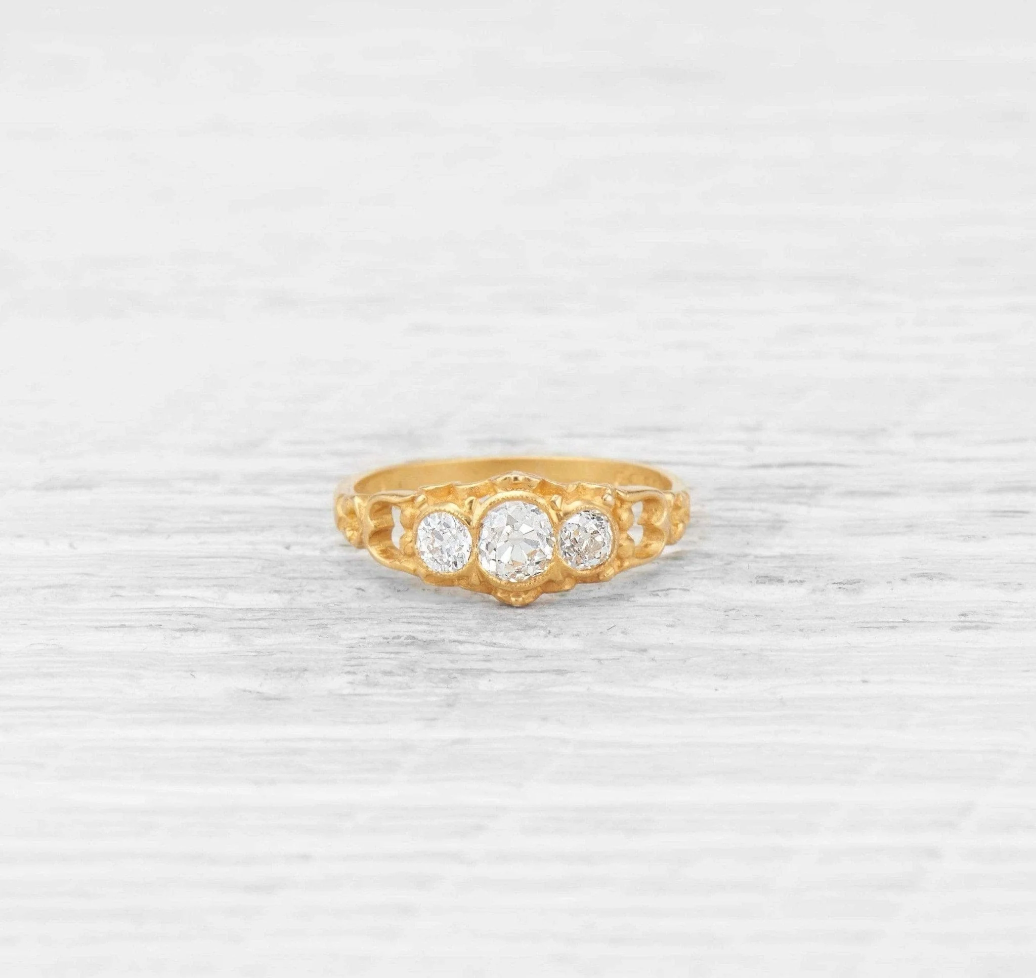 Victorian Three Stone Diamond Ring - Image 2
