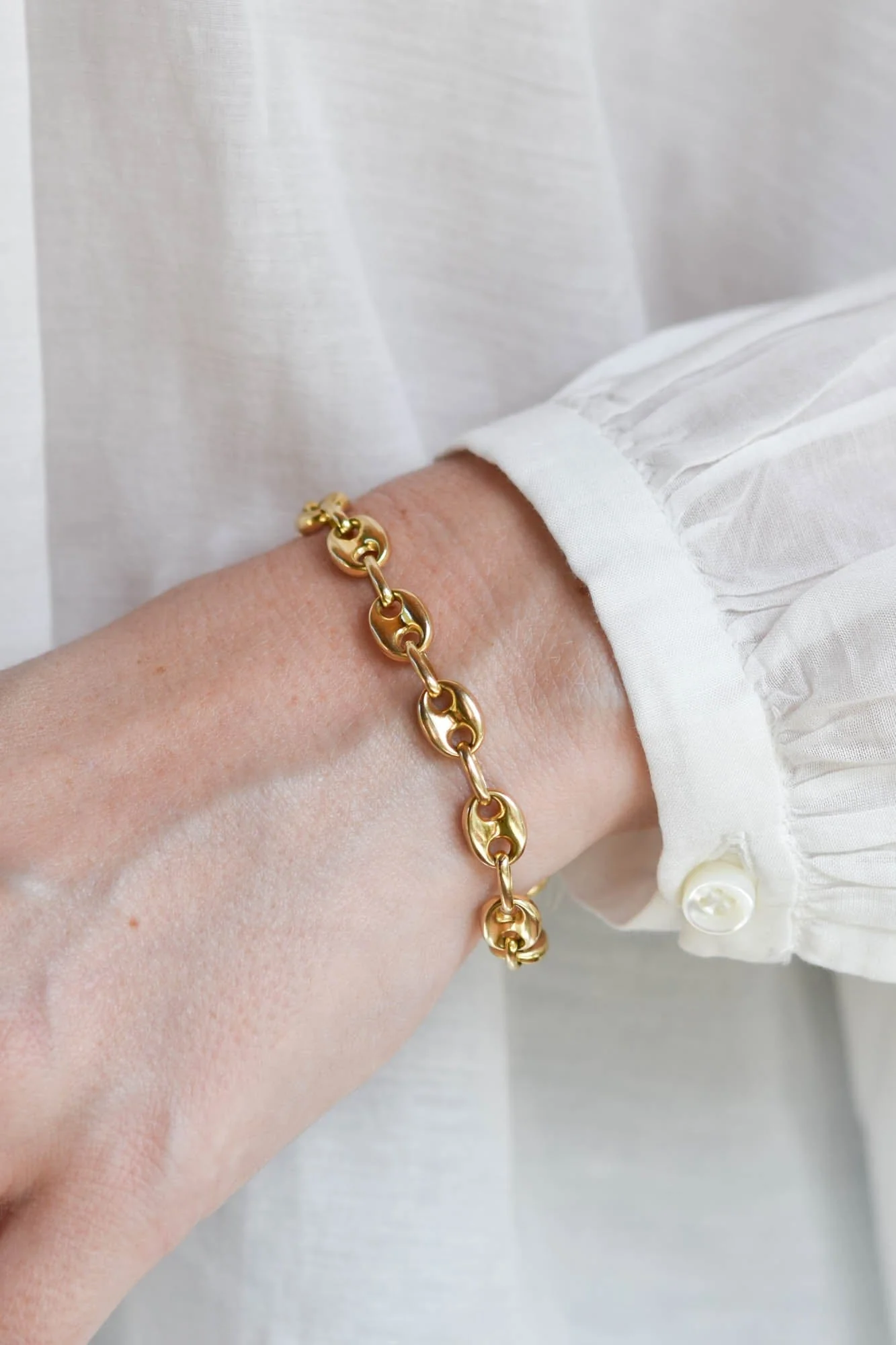 Vintage 18k Yellow Gold Mariner Link Bracelet - Image 3
