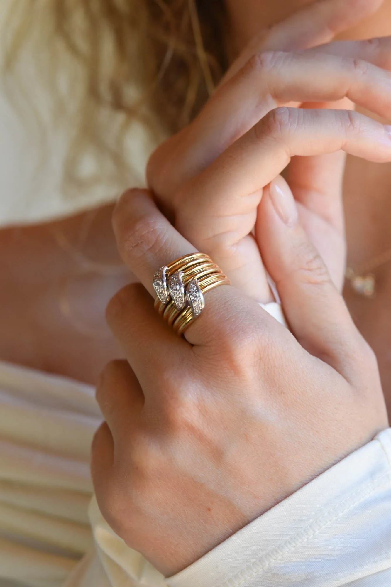 Vintage 1970s Cartier Tri-Ribbon Diamond & Gold Statement Ring - Image 4