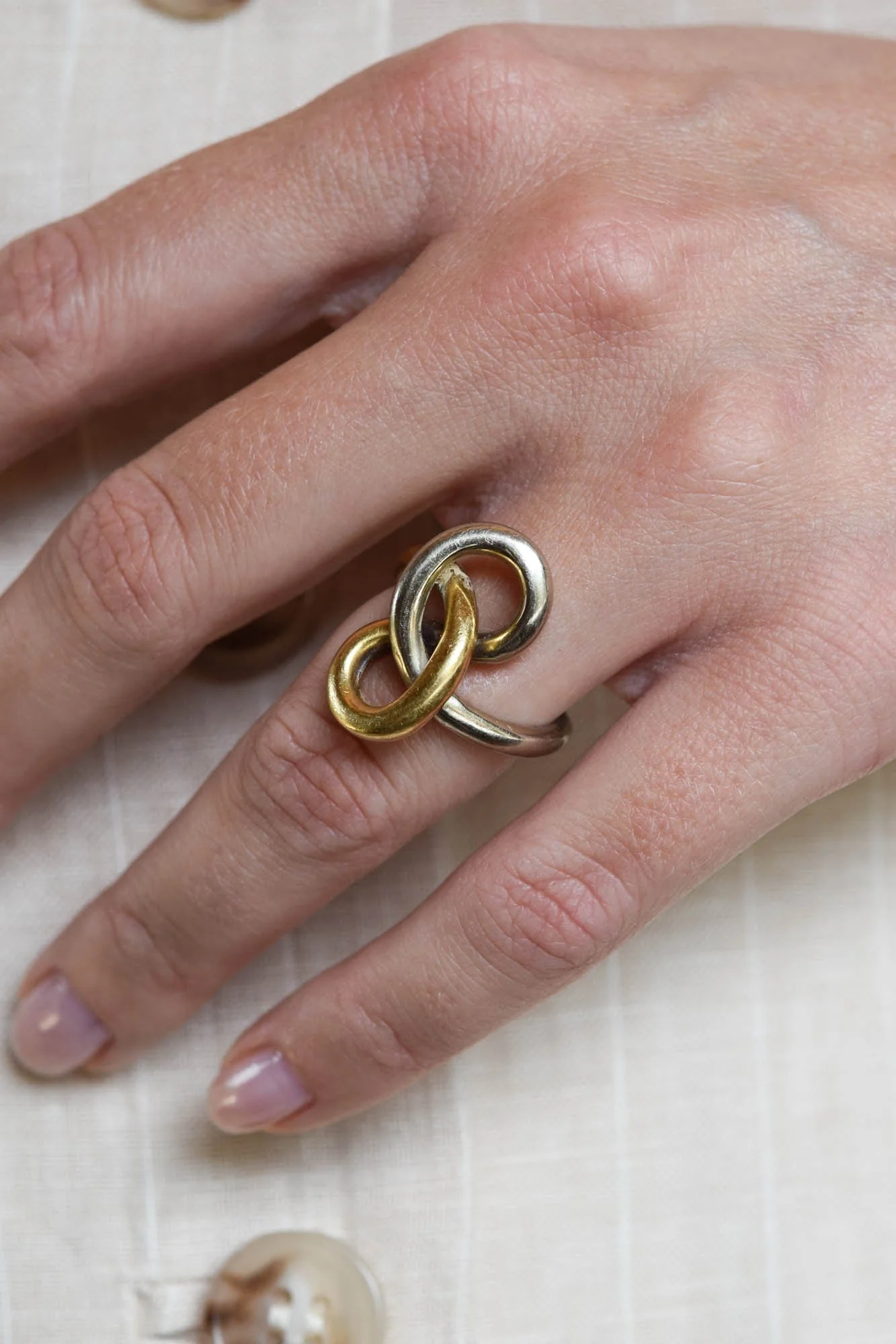 Vintage 1970's Gucci Gold Knot Ring, Italian - Image 2