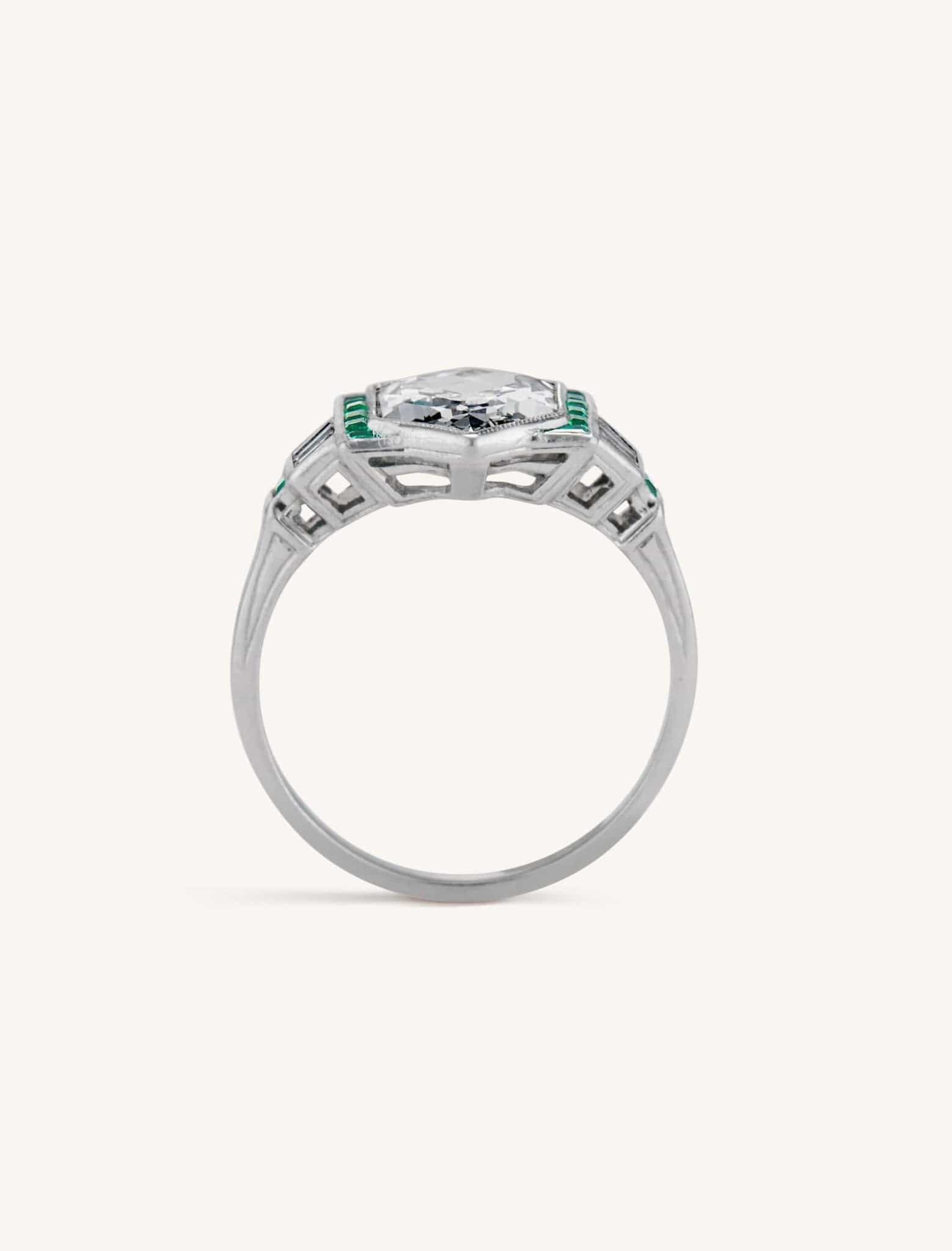 Art Deco 2.17 Carat Hexagonally Shaped Diamond Vintage Engagement Ring - Image 5