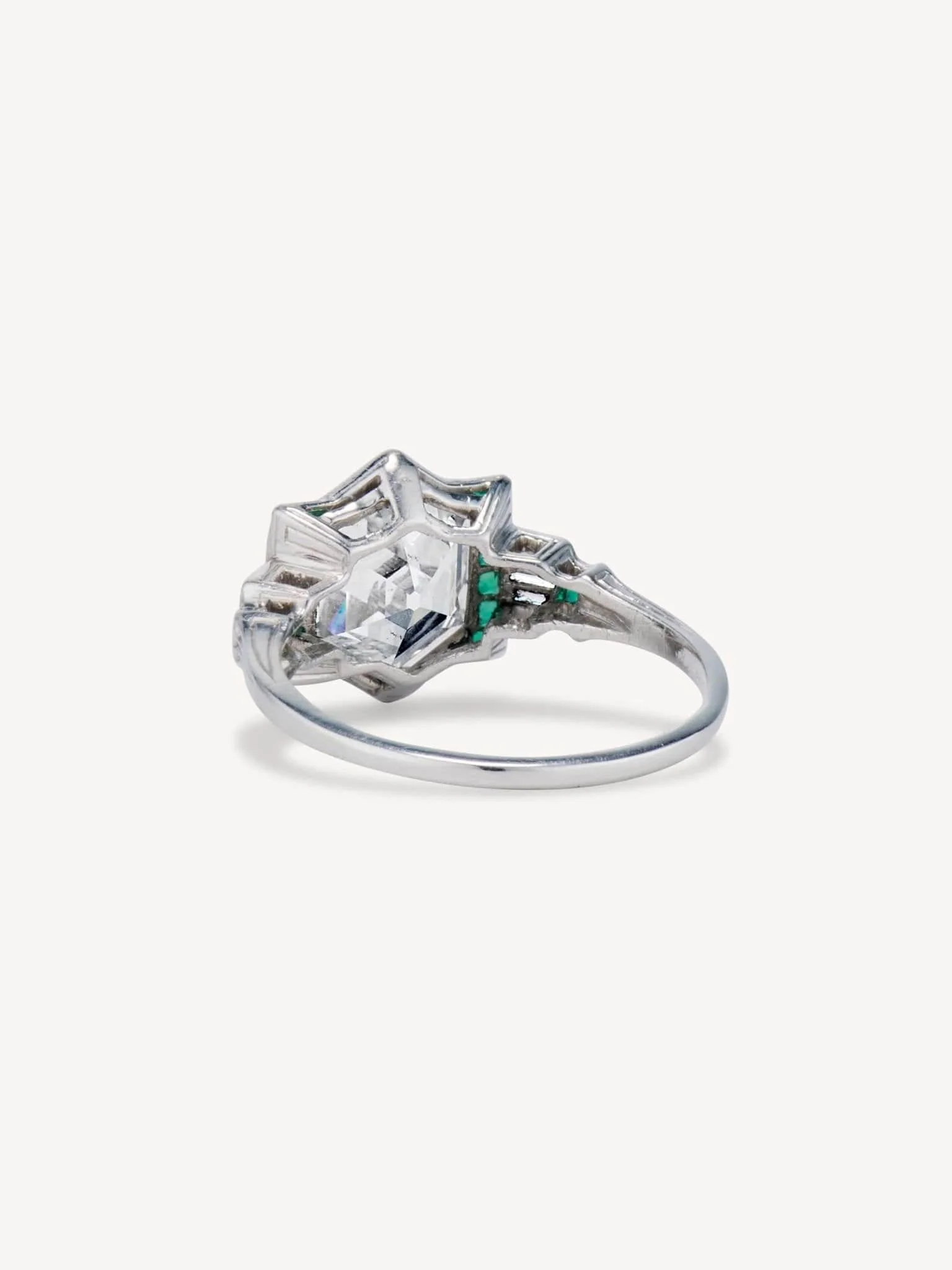 Art Deco 2.17 Carat Hexagonally Shaped Diamond Vintage Engagement Ring - Image 7