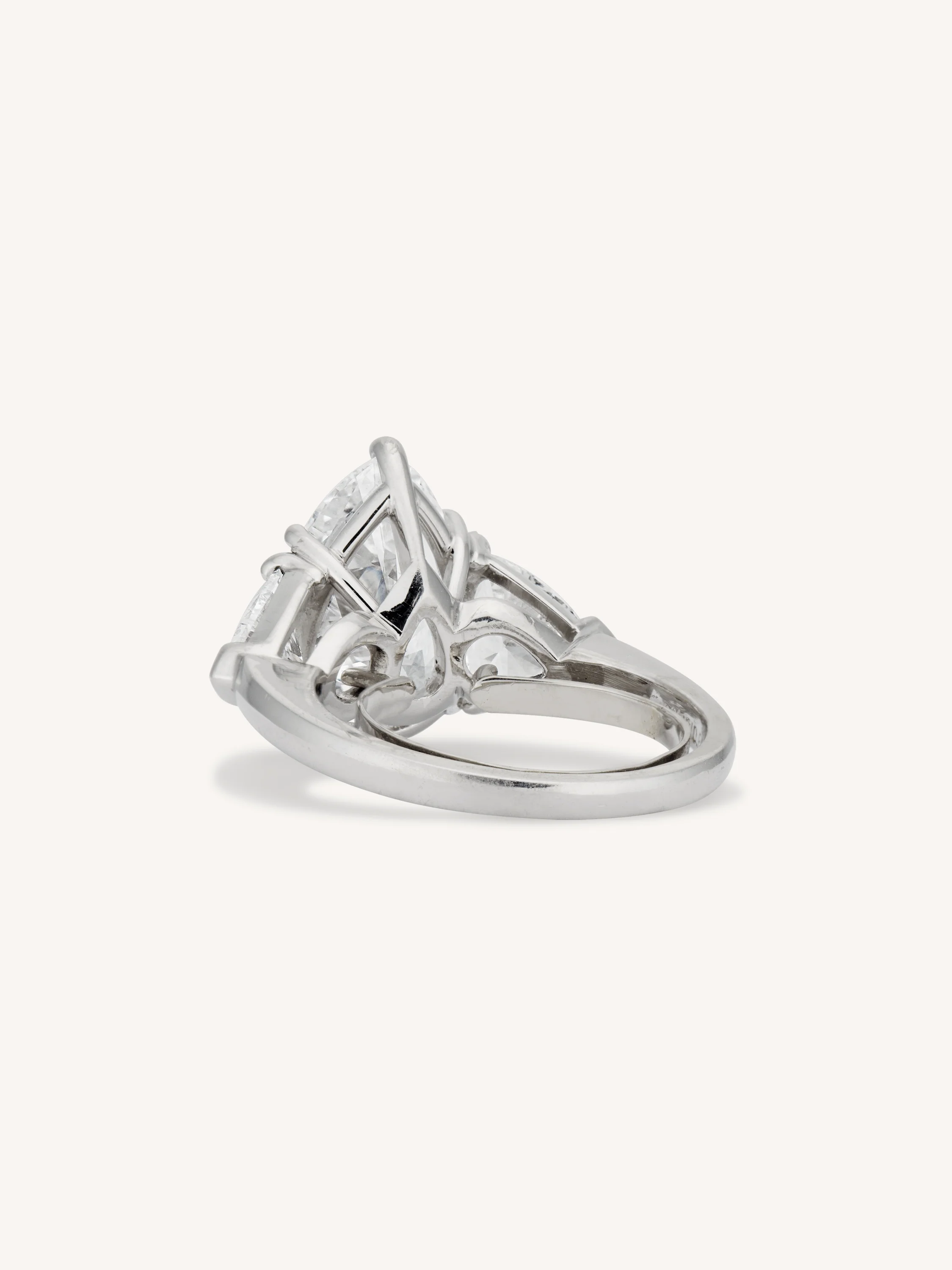Cartier 4.07 Carat Pear Cut Vintage Engagement Ring - Image 5