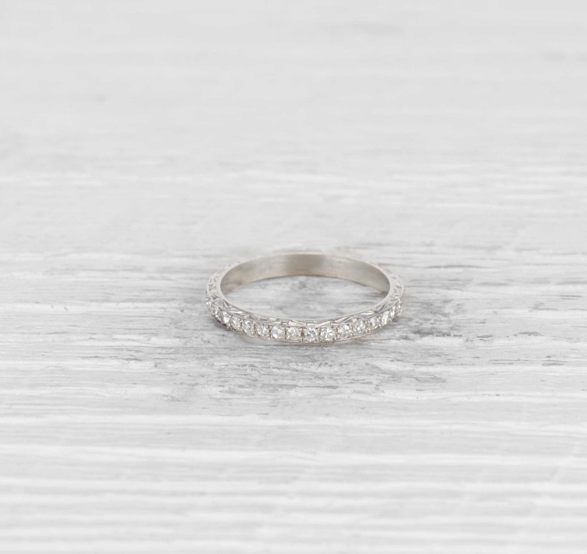 VINTAGE DIAMOND AND PLATINUM ETERNITY BAND - Image 3