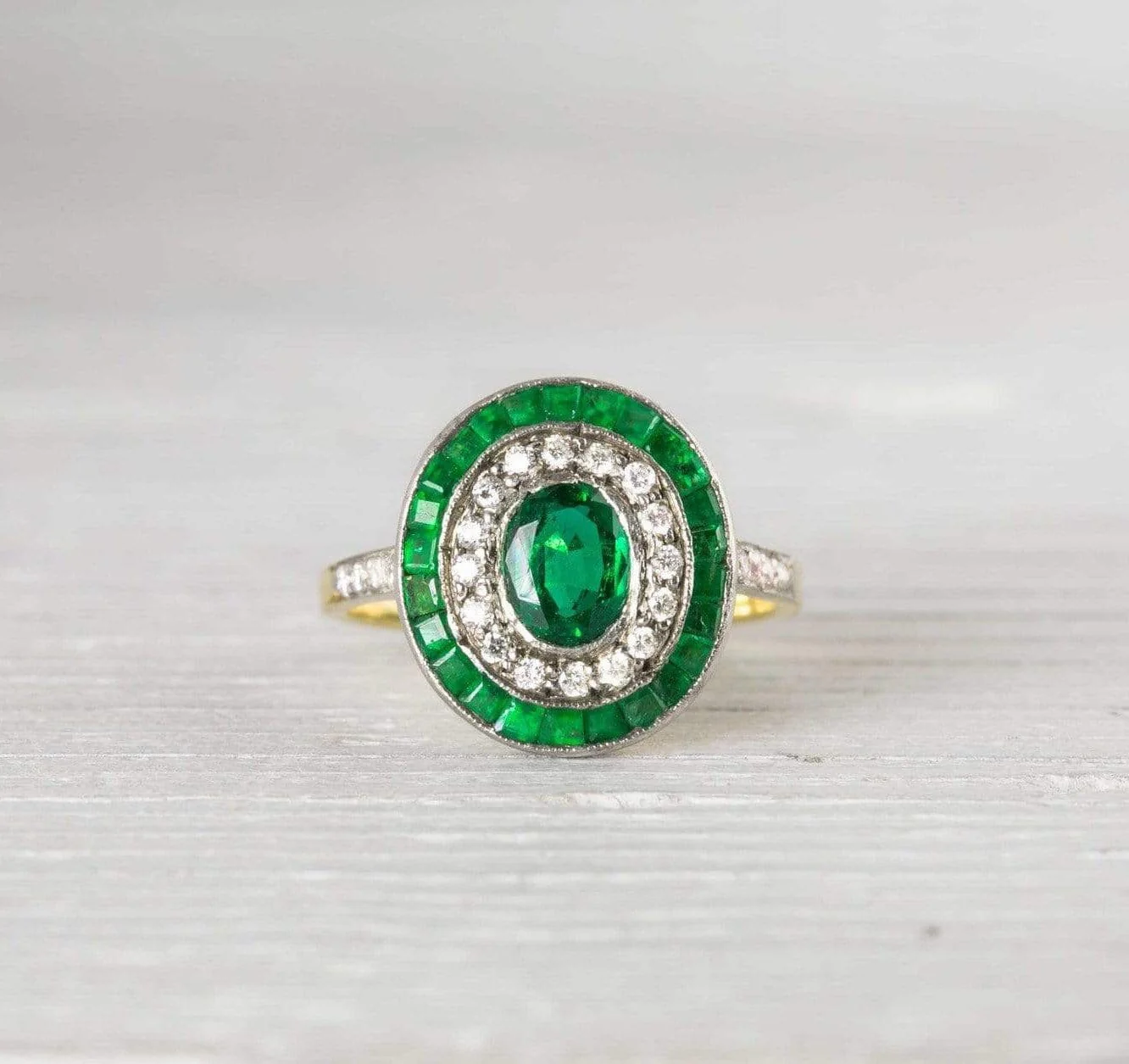 Vintage Diamond & Emerald Art Deco Engagement Ring - Image 2