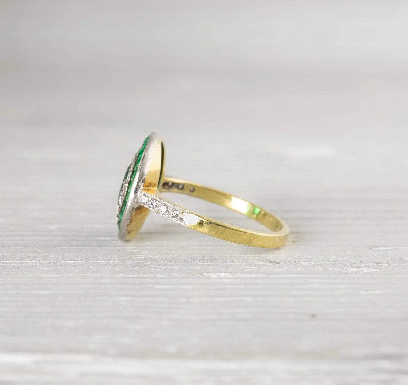 Vintage Diamond & Emerald Art Deco Engagement Ring - Image 3