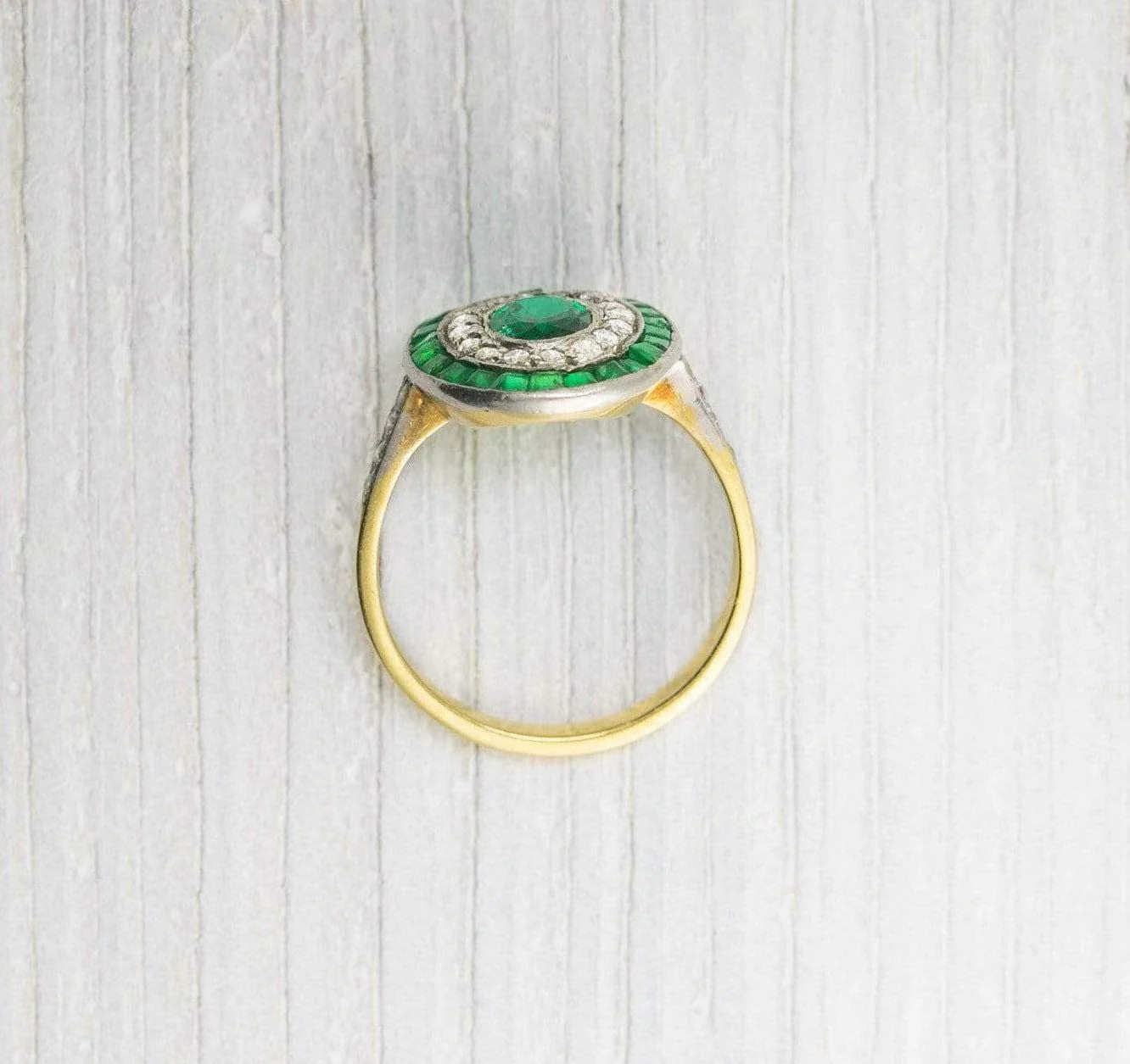 Vintage Diamond & Emerald Art Deco Engagement Ring - Image 4