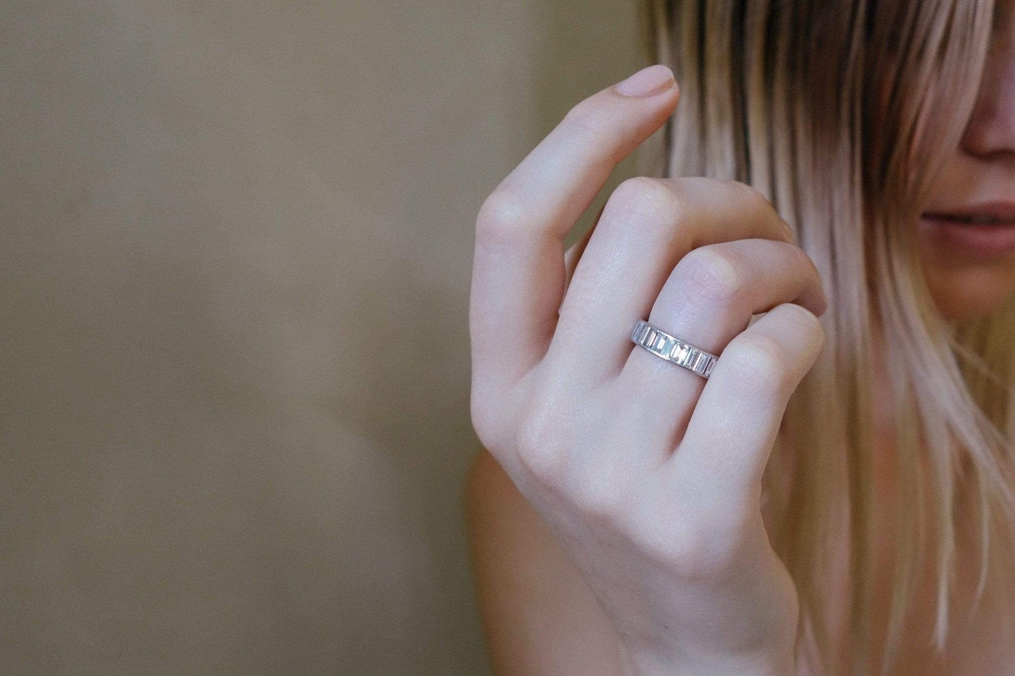 VINTAGE DIAMOND ETERNITY BAND - Image 6