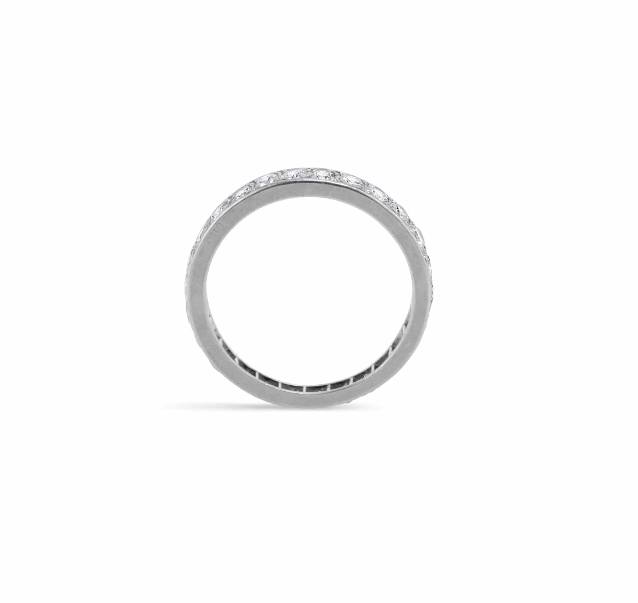 Mid-Century 1.00 Carat Brilliant Cut Diamond Eternity Band - Image 2