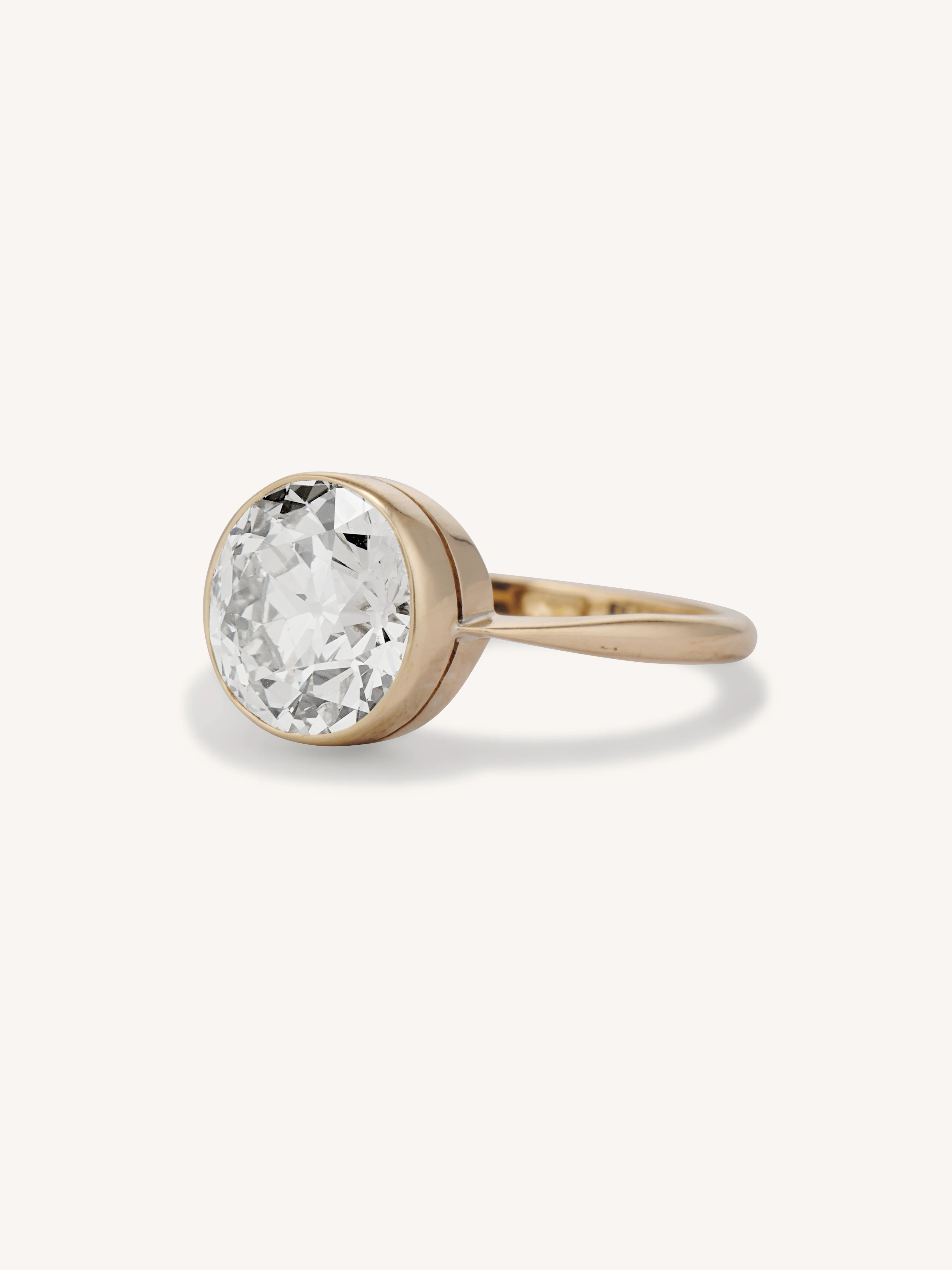 Late Victorian Bezel Set 2.60 Old European Diamond Engagement Ring - Image 4