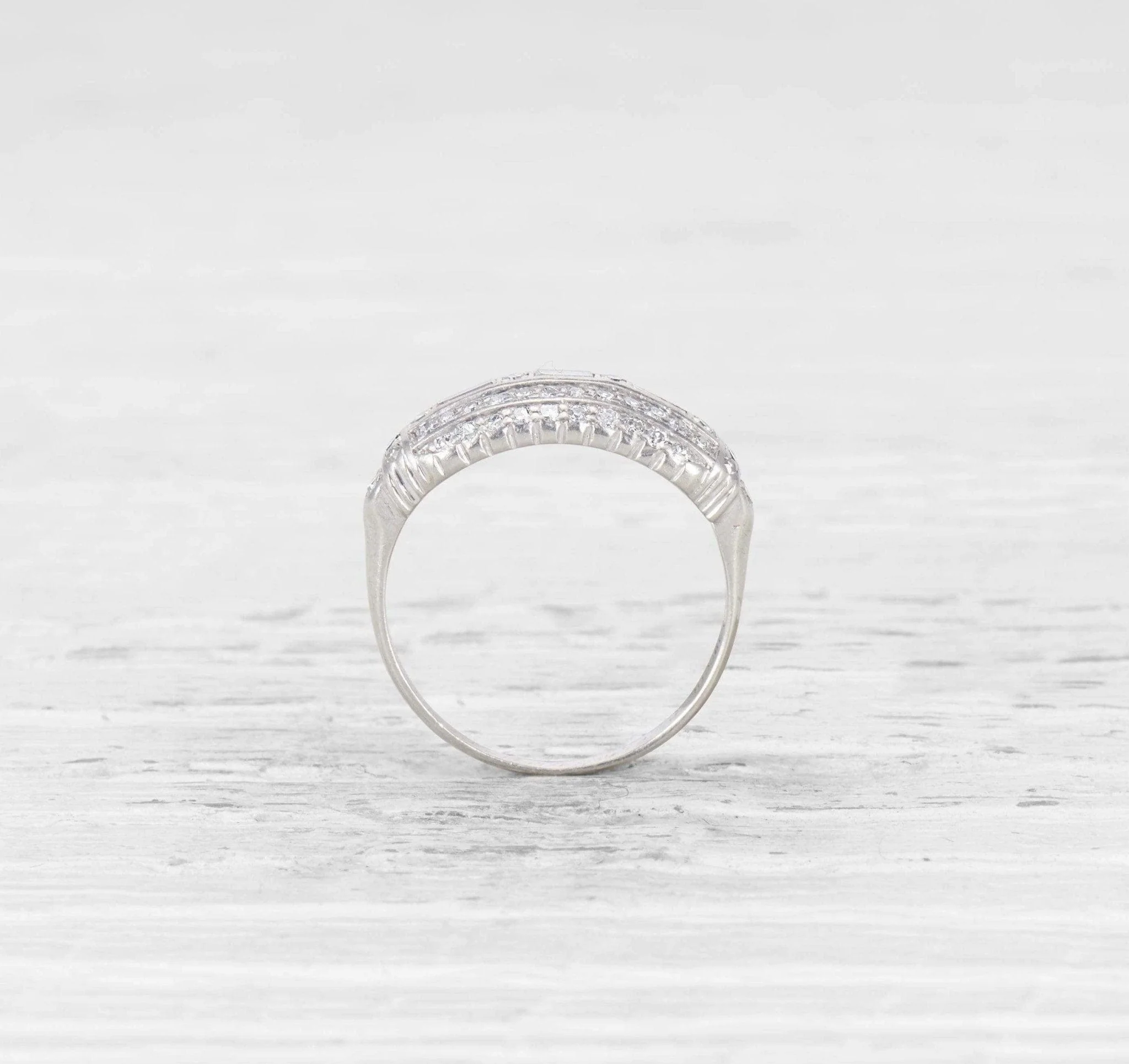 VINTAGE MID-CENTURY DIAMOND WEDDING BAND - Image 4