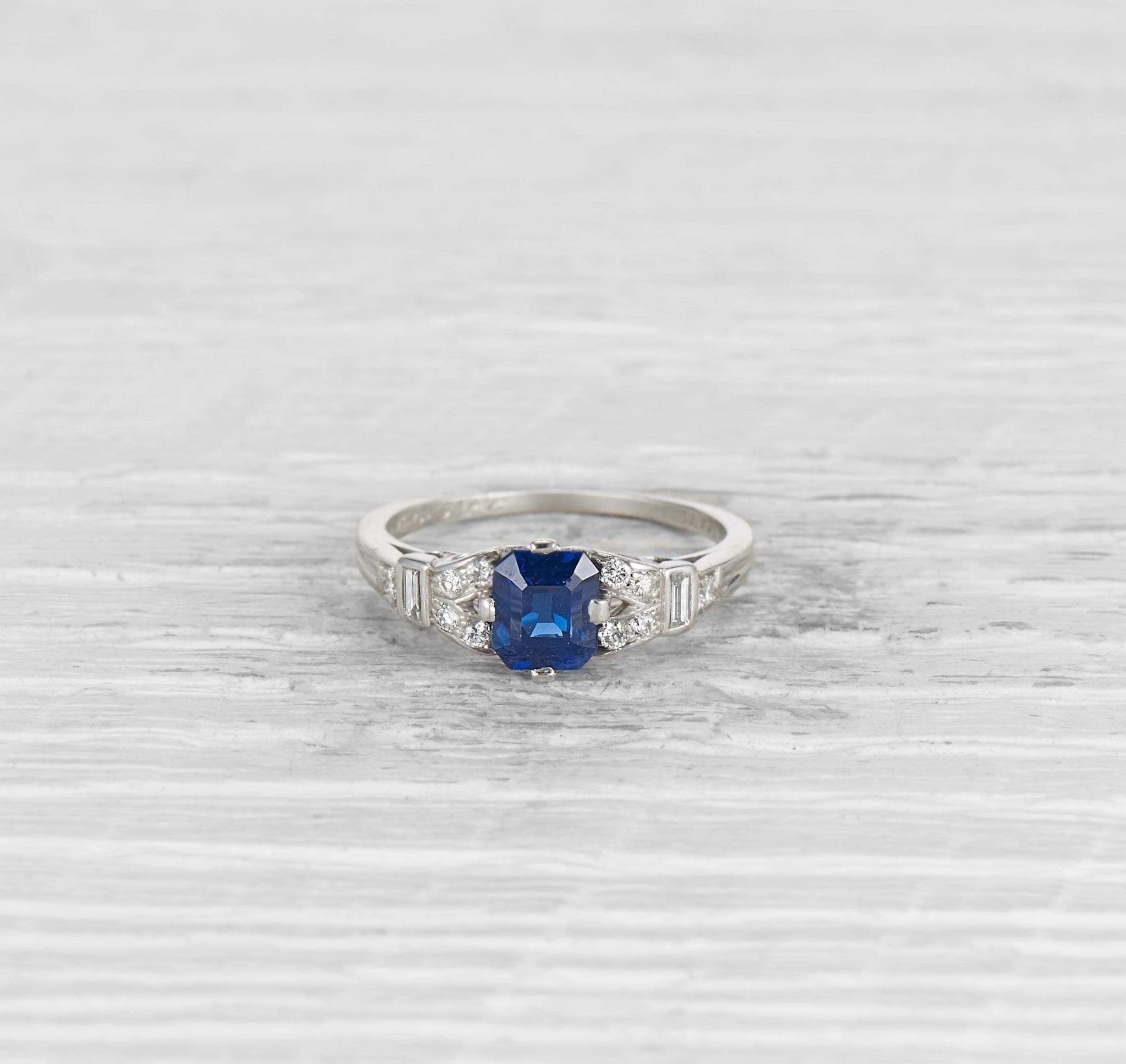 VINTAGE TIFFANY & CO. SAPPHIRE AND DIAMOND ENGAGEMENT RING - Image 2