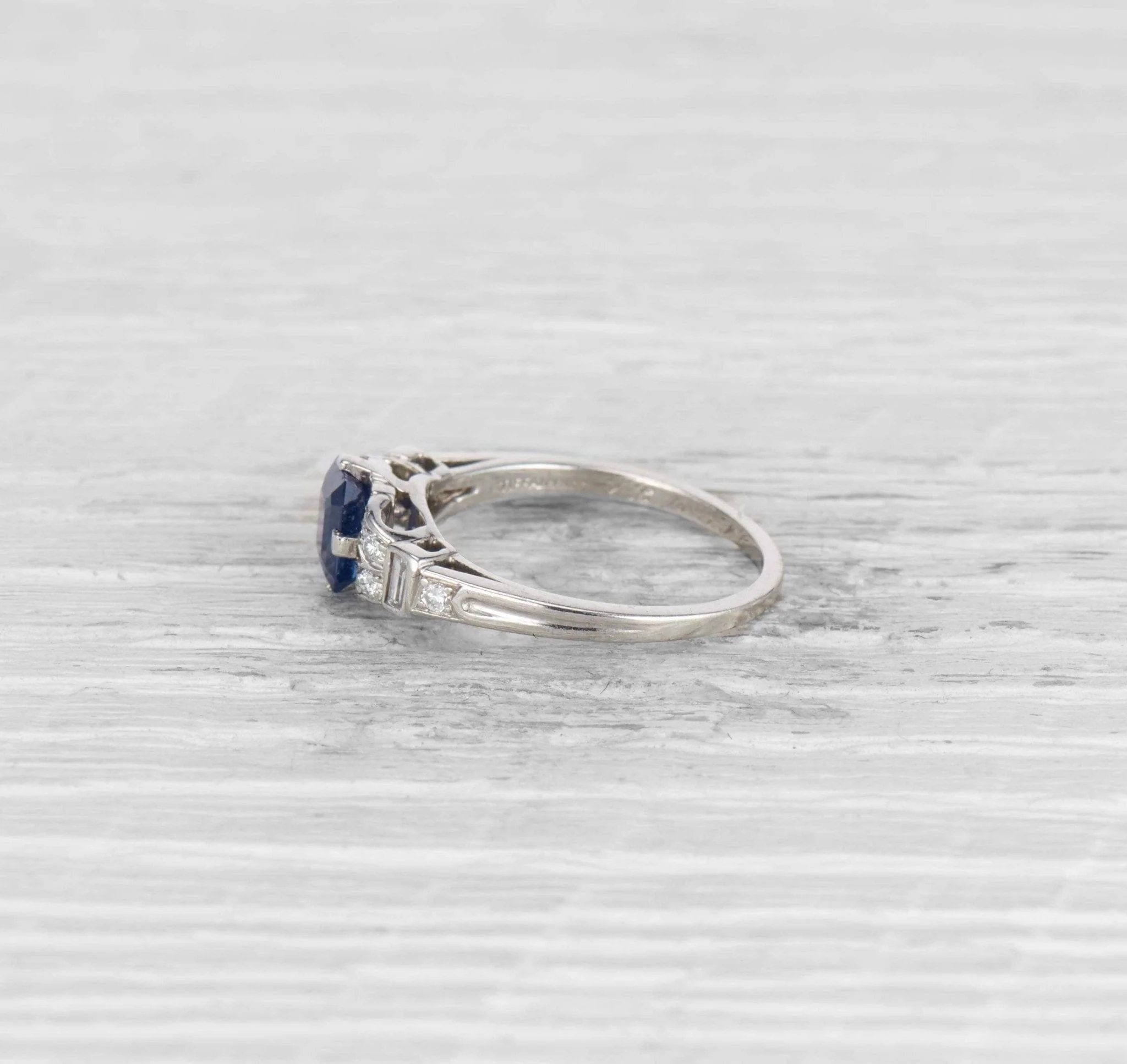 VINTAGE TIFFANY & CO. SAPPHIRE AND DIAMOND ENGAGEMENT RING - Image 3