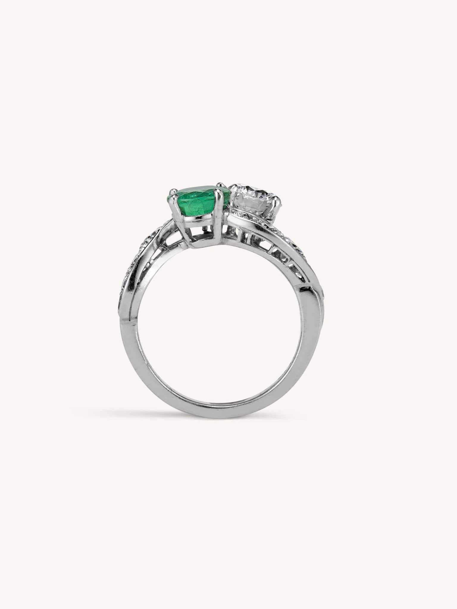 Vintage Emerald & Diamond Toi et Moi Ring - Image 5