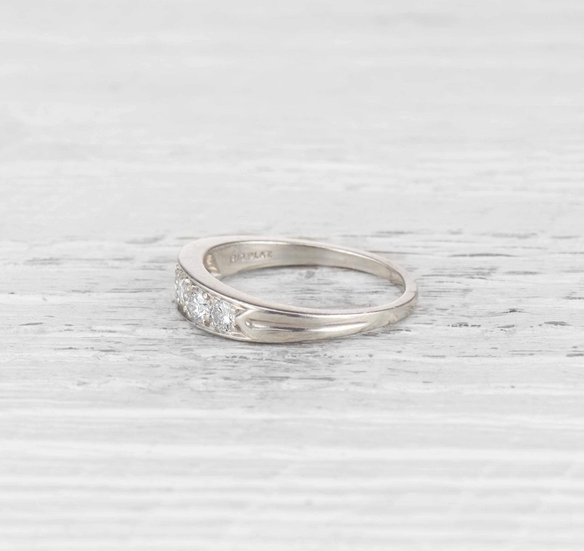 VINTAGE TIFFANY DIAMOND WEDDING BAND - Image 3