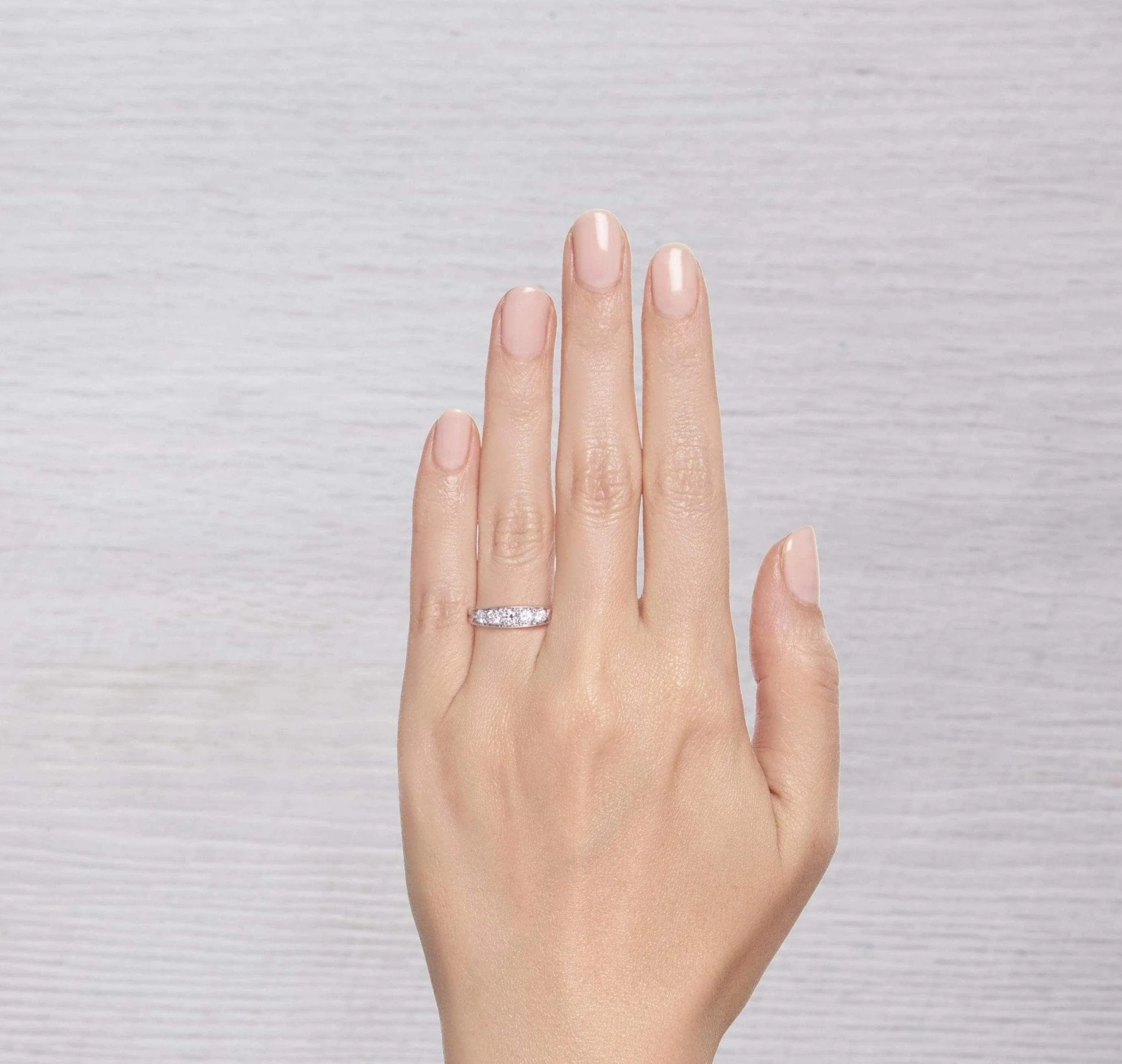 VINTAGE TIFFANY DIAMOND WEDDING BAND - Image 4