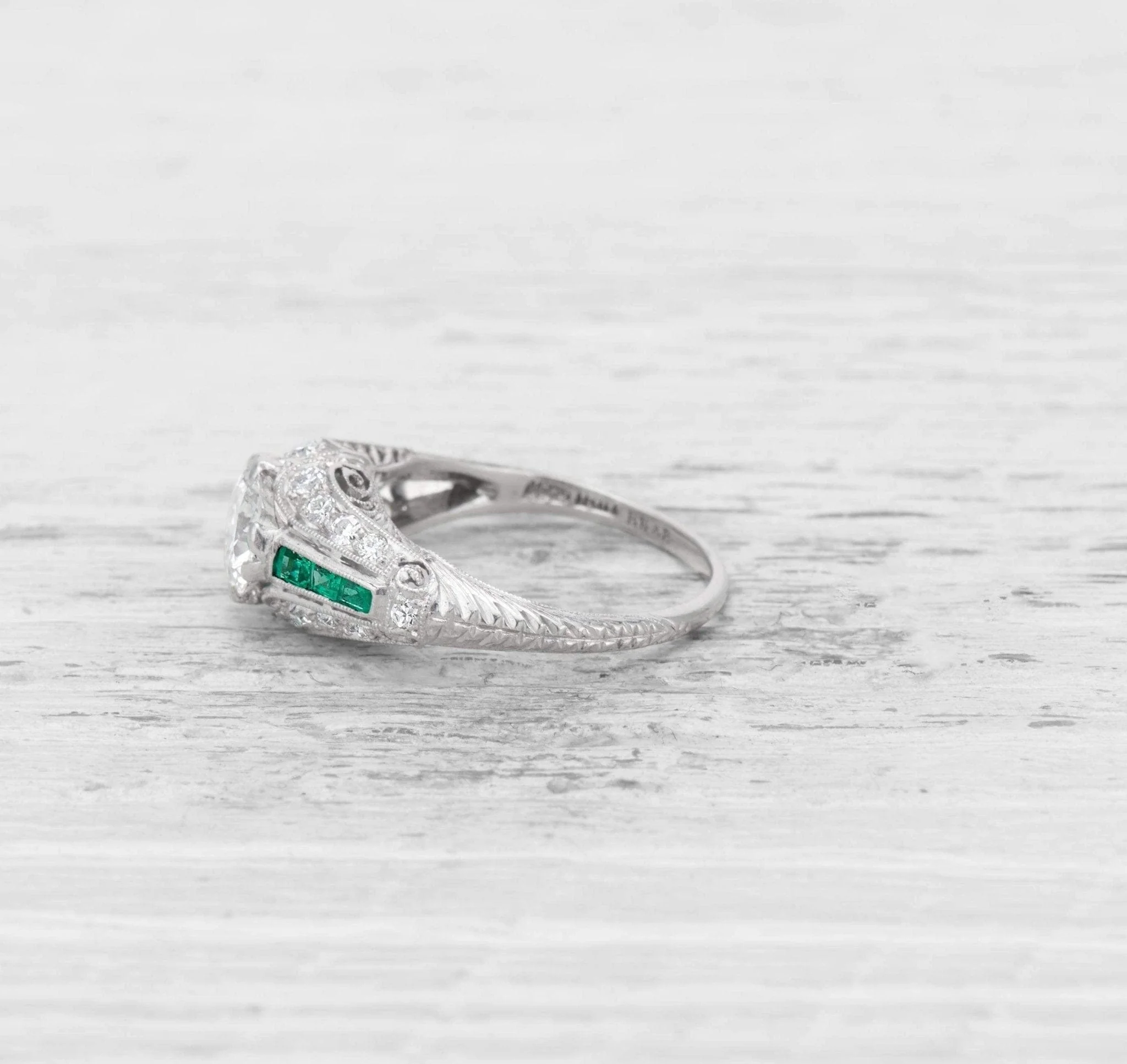 .94 CARAT BAILEY BANKS & BIDDLE DIAMOND AND EMERALD ENGAGEMENT RING - Image 3