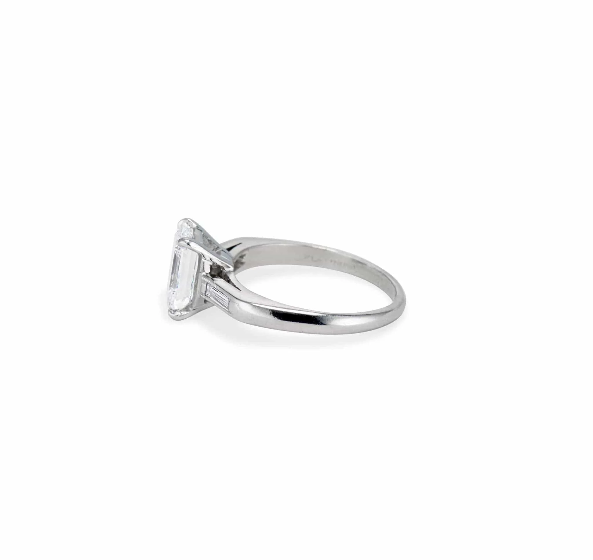 1940s 1.50 Emerald-Cut Diamond and Platinum Engagement Ring - Image 4