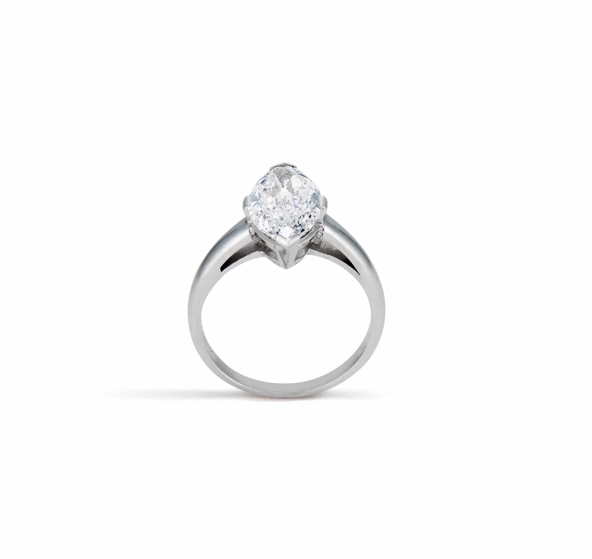 1950s 2.01 Marquise-Cut Diamond and Platinum Solitaire Engagement Ring - Image 4